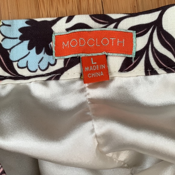 Modcloth floral skirt - Picture 3 of 5